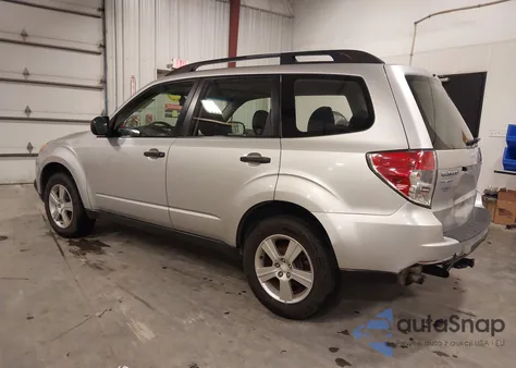 2011 Subaru Forester 2.5X из США, поврежденный, VIN JF2SHBBC3BH761681